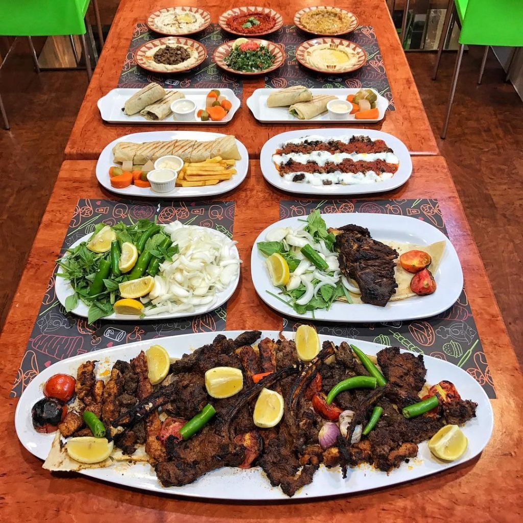 مطعم اوسطة