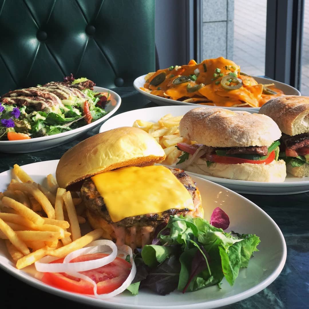 مطعم ذا مي فير جريل-the may fair grill (الأسعار + المنيو + الموقع)
