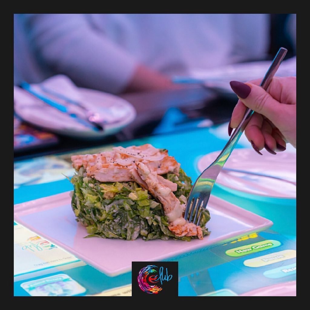 مطعم إي كلوب