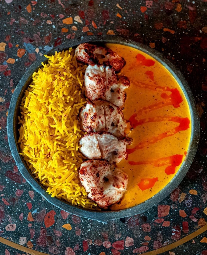 مطعم كاردموم