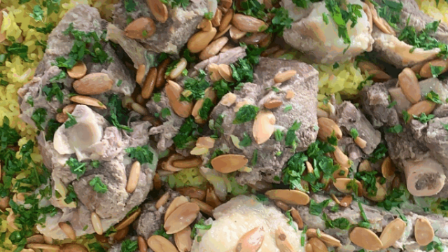 مطعم يا مال البحرين ( الأسعار + المنيو + الموقع )