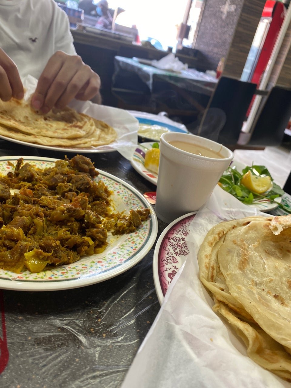 مطعم وردة غرناطة الكويت (الأسعار + المنيو + الموقع)